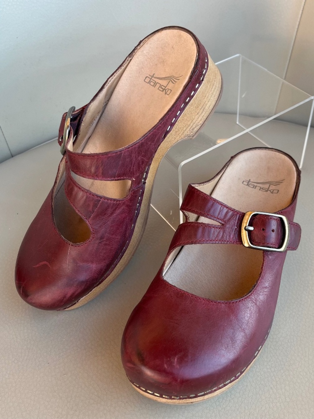 Dansko Britney Mules Wine Burnished Leather Slip On Clogs Size 36